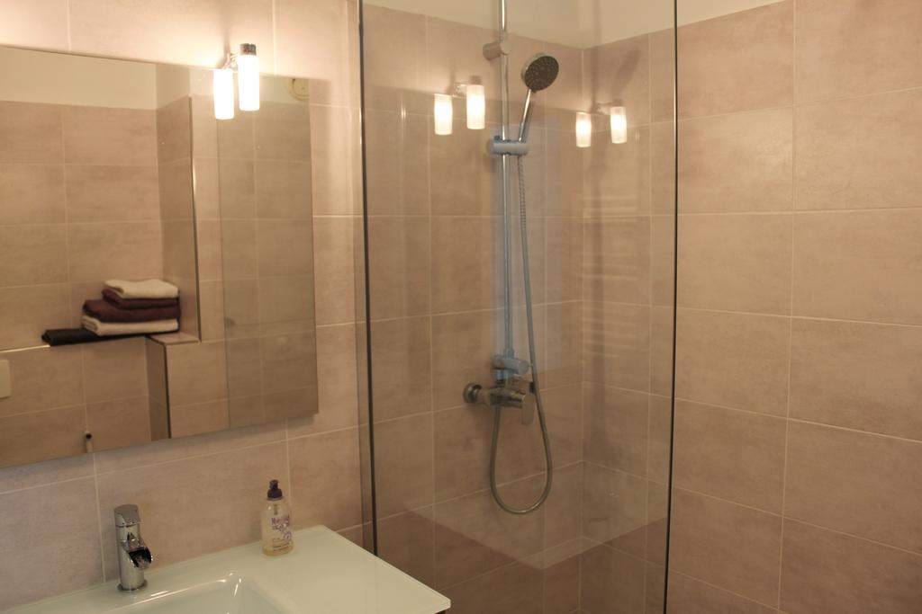Appartement Azur 3000 à Saint-Laurent-du-Var Chambre photo