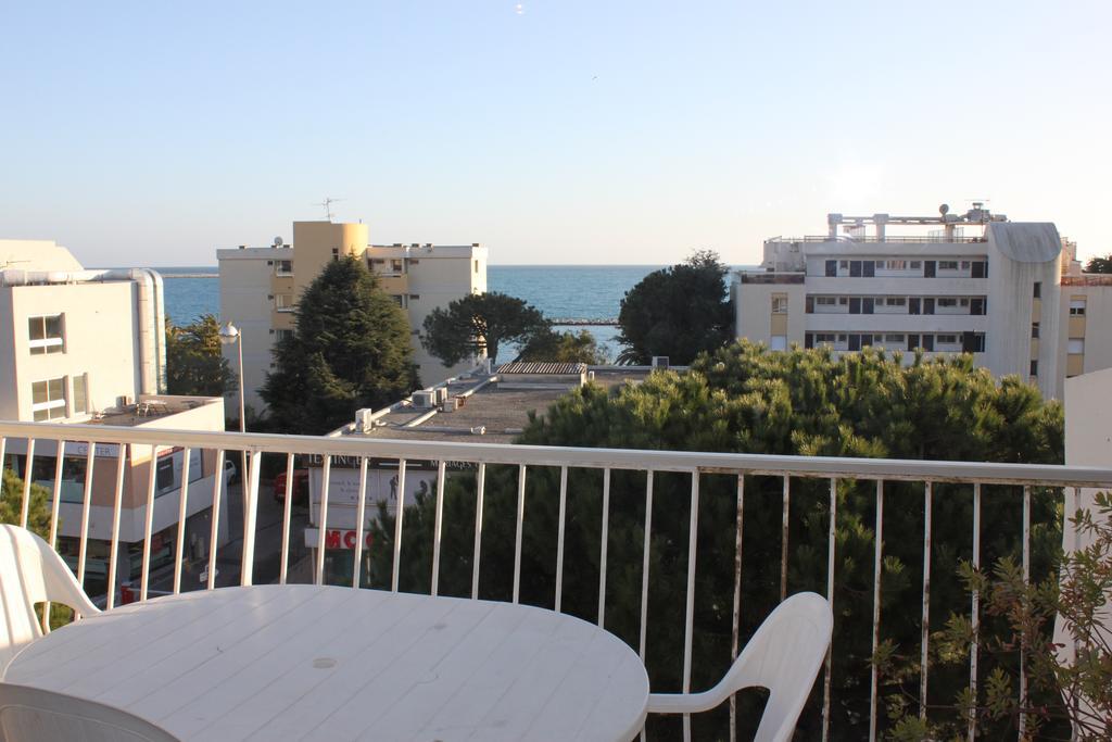 Appartement Azur 3000 à Saint-Laurent-du-Var Chambre photo