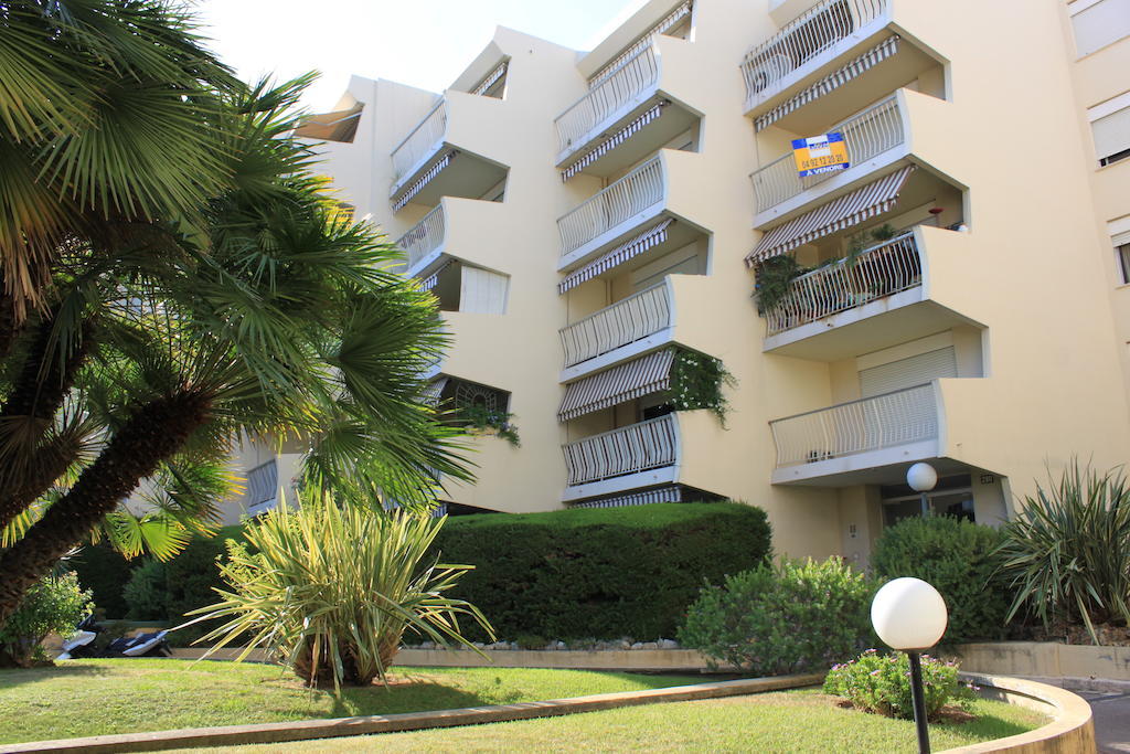 Appartement Azur 3000 à Saint-Laurent-du-Var Extérieur photo
