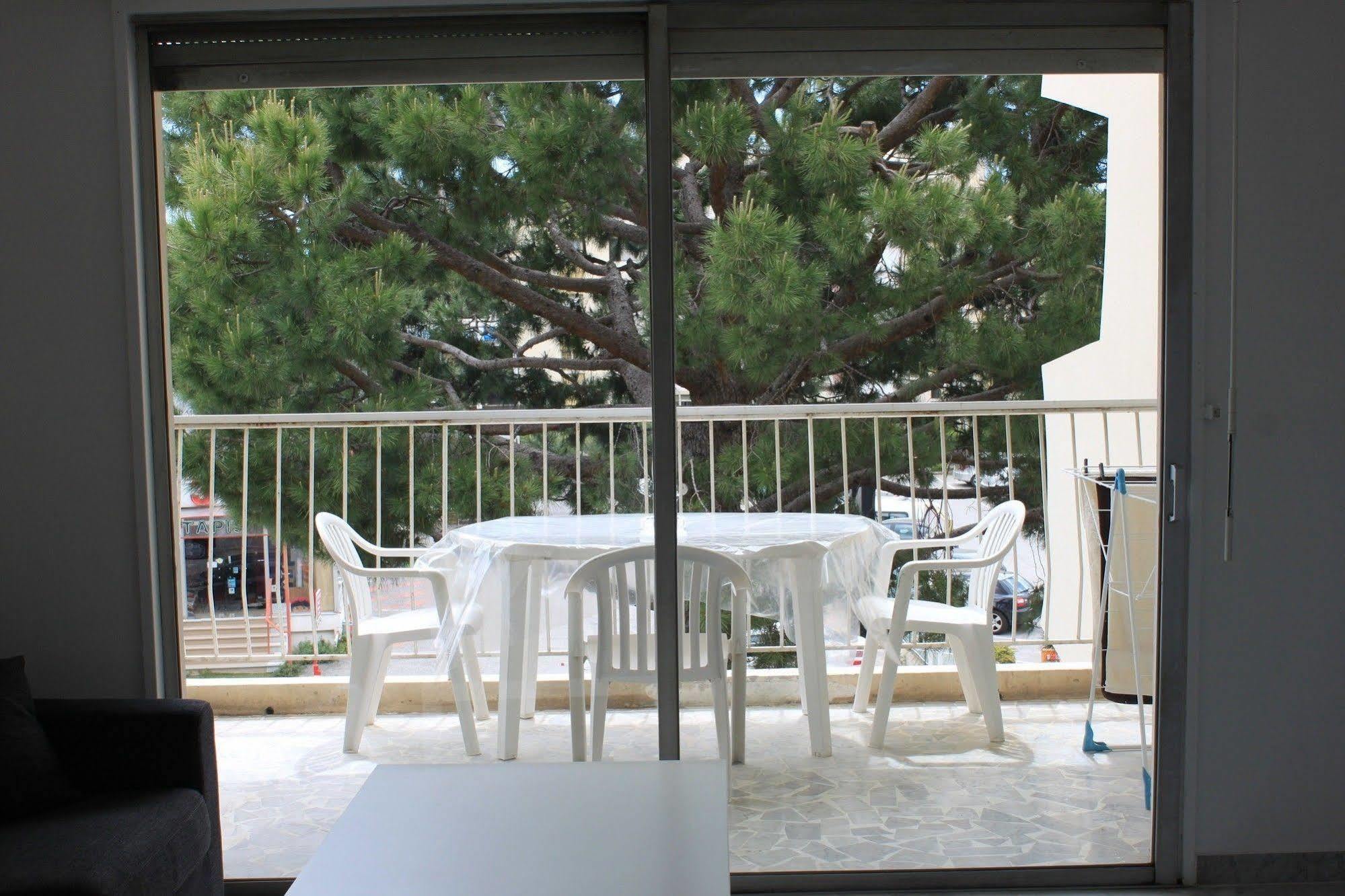 Appartement Azur 3000 à Saint-Laurent-du-Var Extérieur photo